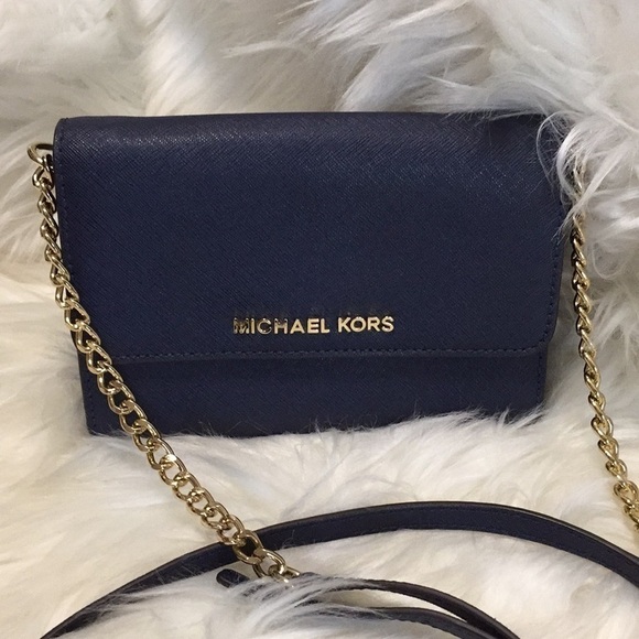 Michael Kors Jet Set Travel Phone Crossbody Bag - Picture 5 of 15